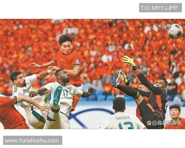 演员与足球明星的精彩碰撞视频揭示他们背后的趣事与友谊