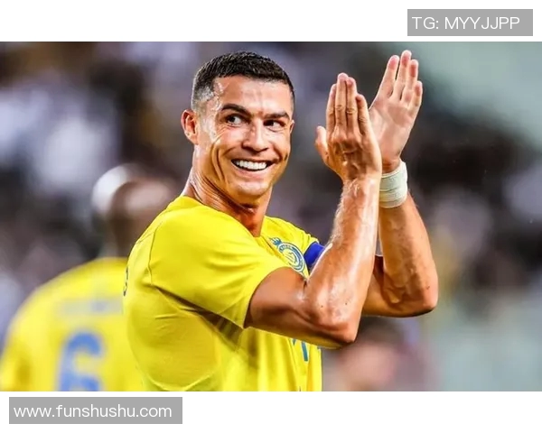 足球明星手势礼服的魅力展现与时尚风格解析