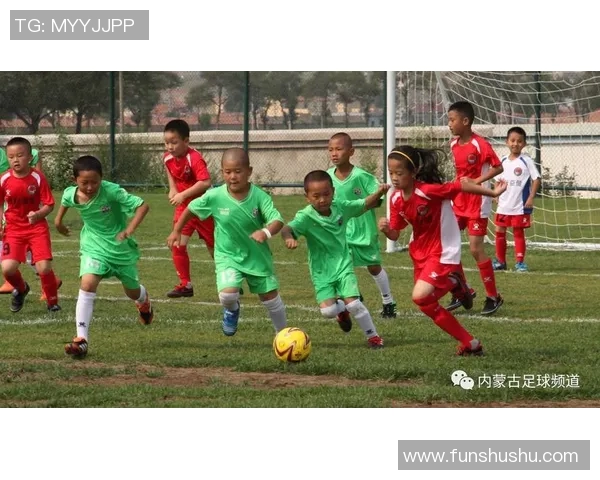 足球明星的可爱儿子萌态百出照片分享让人心动不已 足球明星的可爱儿子萌态百出照片分享让人心动不已